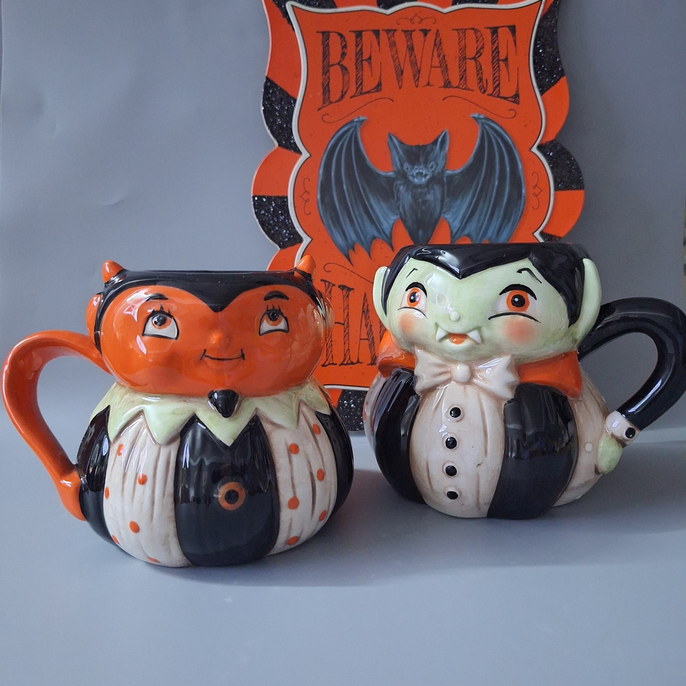 Halloween Vampire and Devil Mug Set